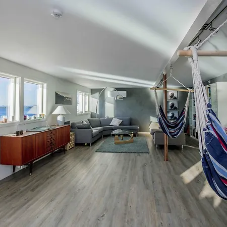 Spacious And Modern Apartment. Orland * Garten
