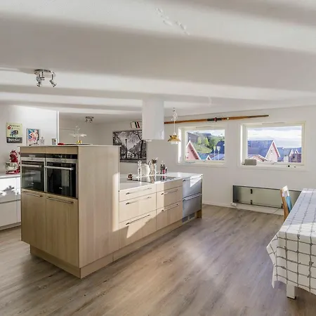 Spacious And Modern Apartment. Orland