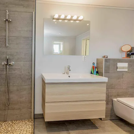 Spacious And Modern Apartment. Orland *
